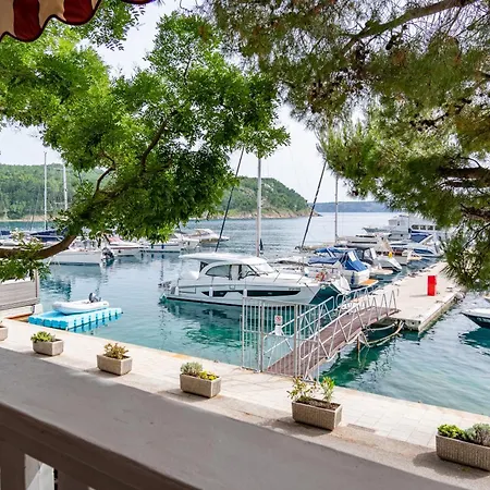 Apartment By The Sea Jadranovo, Crikvenica - 16739 *